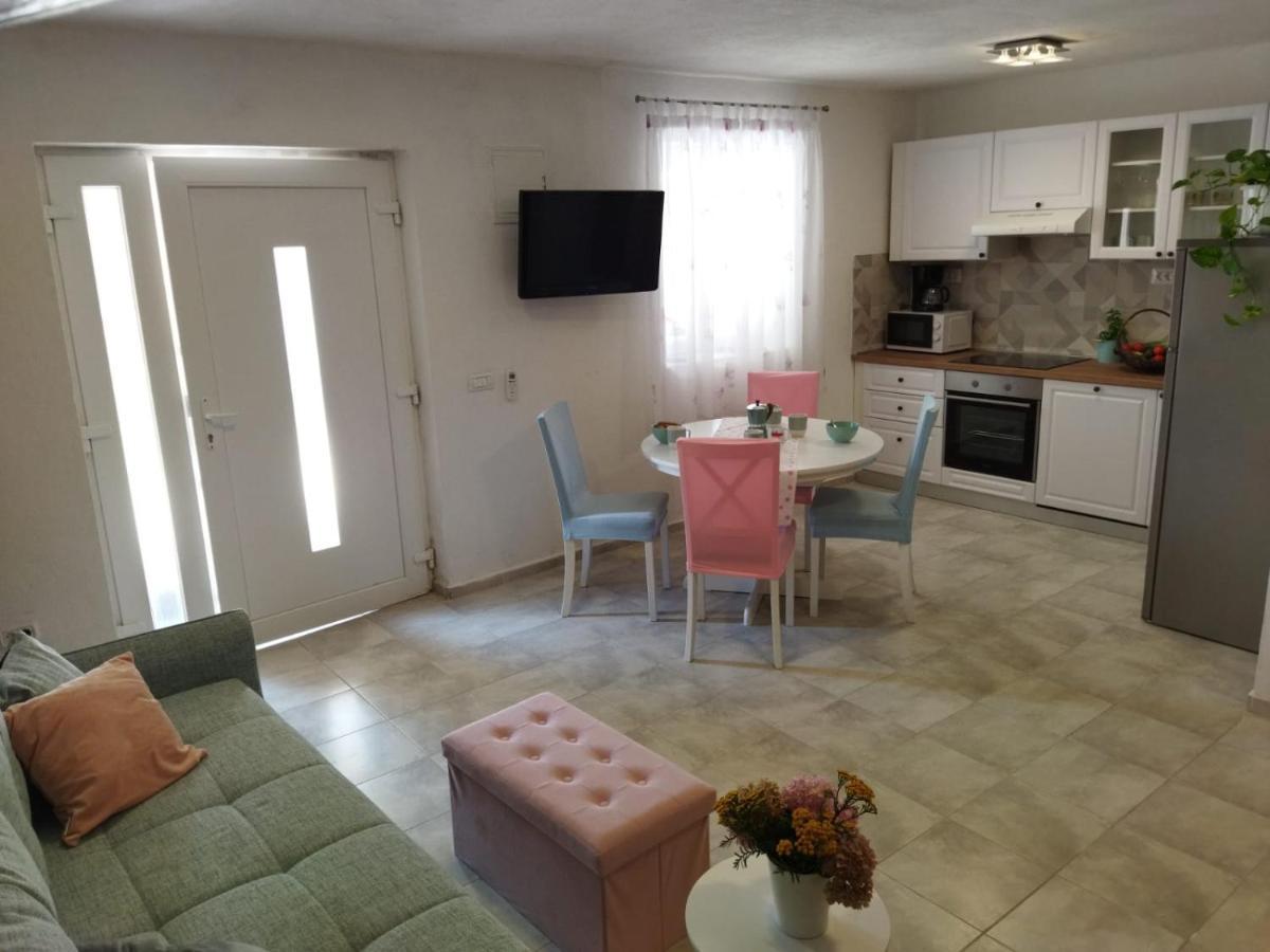 Holiday Home Silva Peruški Dış mekan fotoğraf