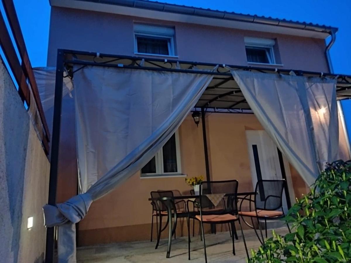 Holiday Home Silva Peruški Dış mekan fotoğraf